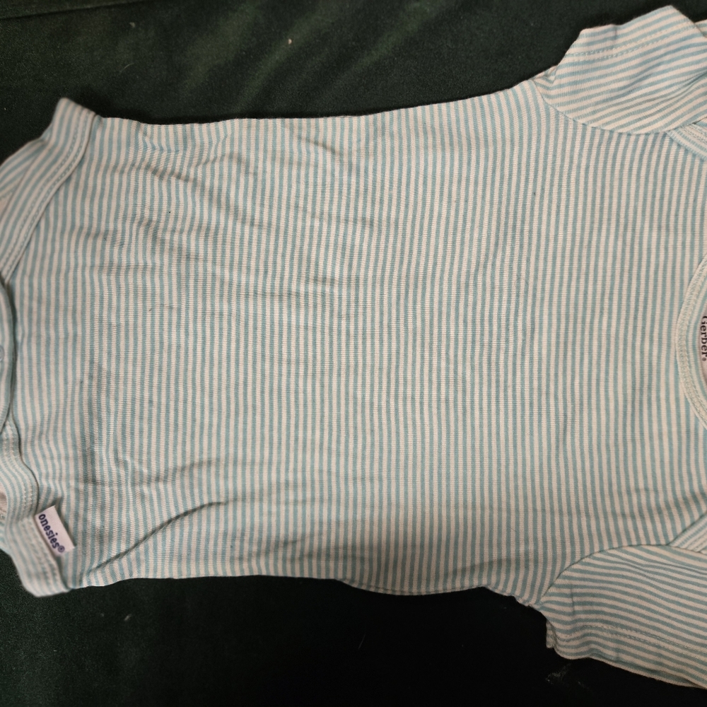 Onesies - Picture 11 of 11